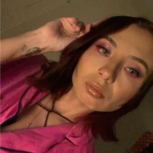 Meet your Posher, Vanessa